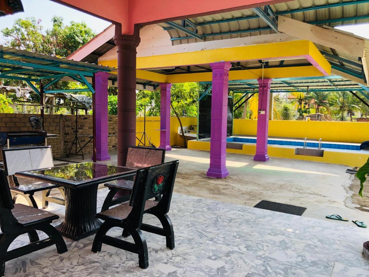Homestay Tok Abah Dalam Rhu Pasir Puteh Ngoại thất bức ảnh