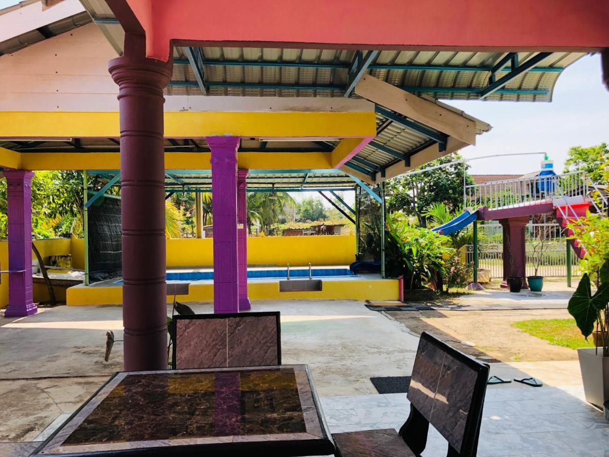 Homestay Tok Abah Dalam Rhu Pasir Puteh Ngoại thất bức ảnh