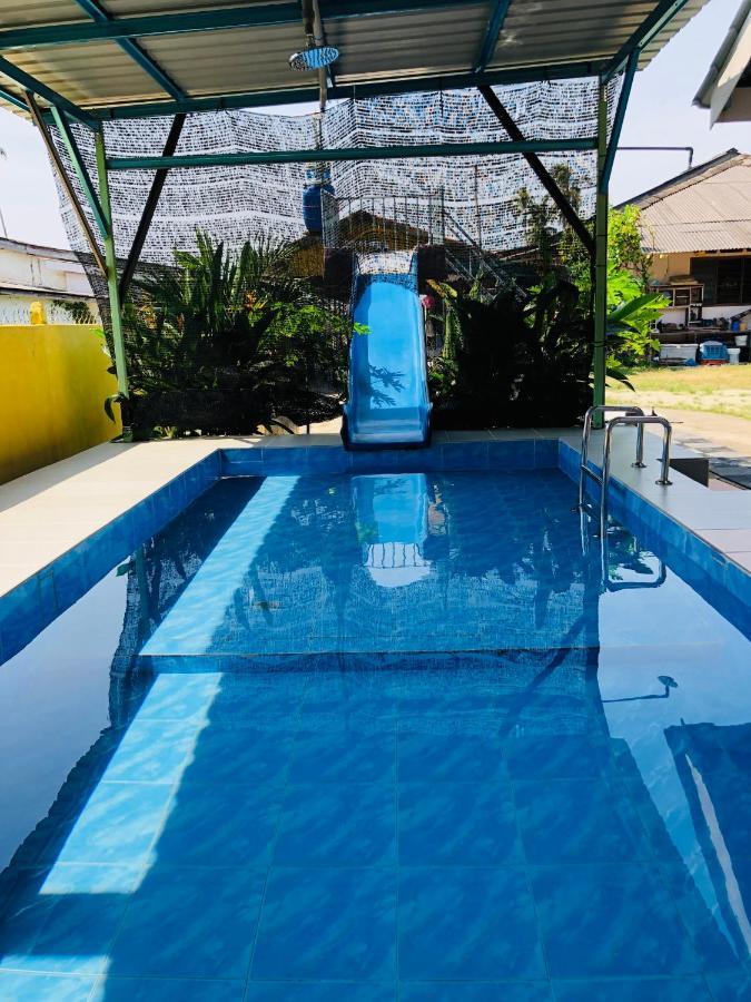 Homestay Tok Abah Dalam Rhu Pasir Puteh Ngoại thất bức ảnh